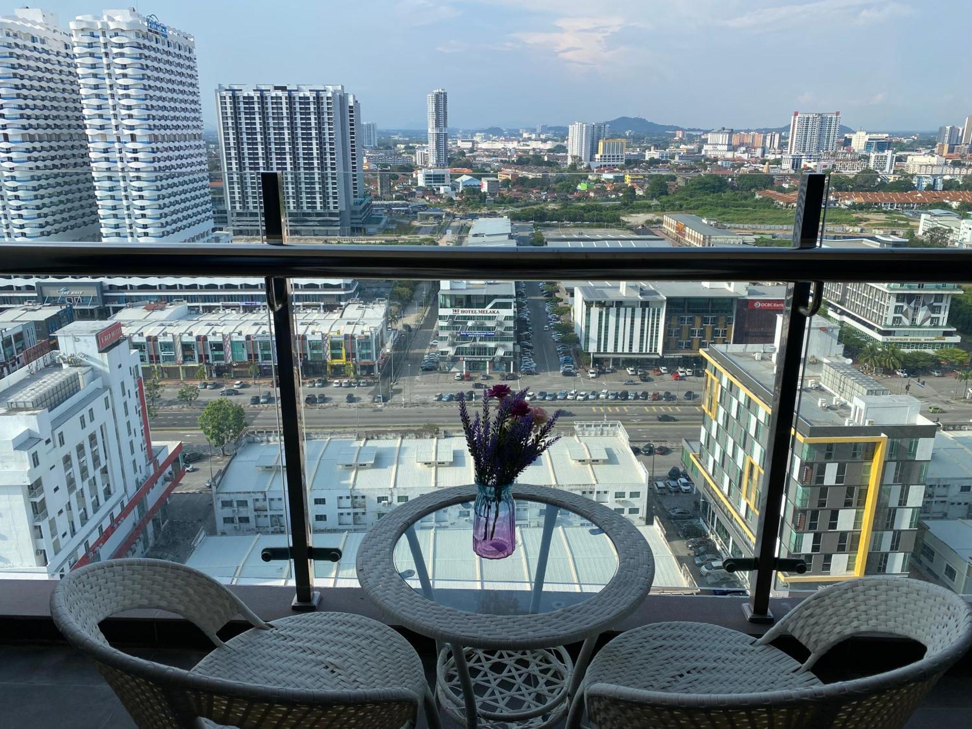 Atlantis L Free Parking Wi-fi L 10min To Jonker Street Pangsapuri *
